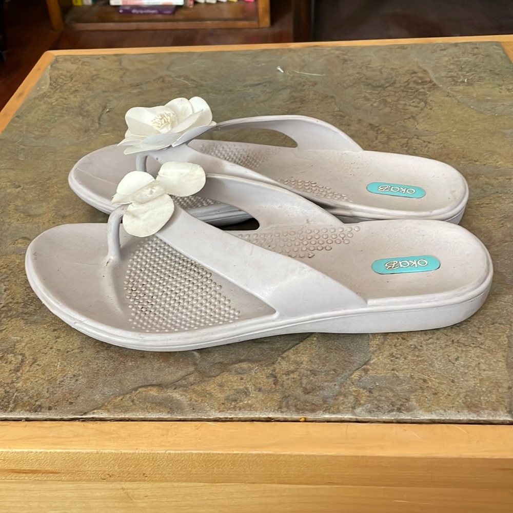 Oka B Flip Flop Slides thongs size L
